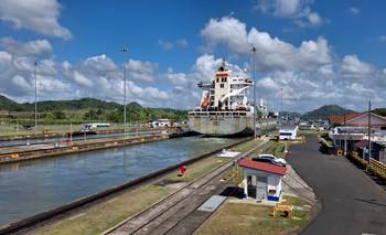 "Una tierra dividida, un mundo unido": crónica desde el Canal de Panamá
