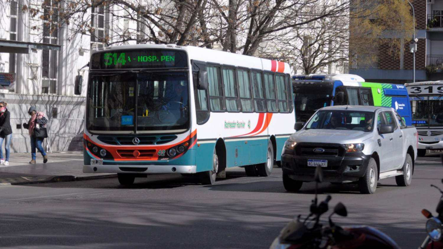 Fournier dijo que la situación es grave y remarcó que "en 65 años nunca debimos tomar una medida semejante"