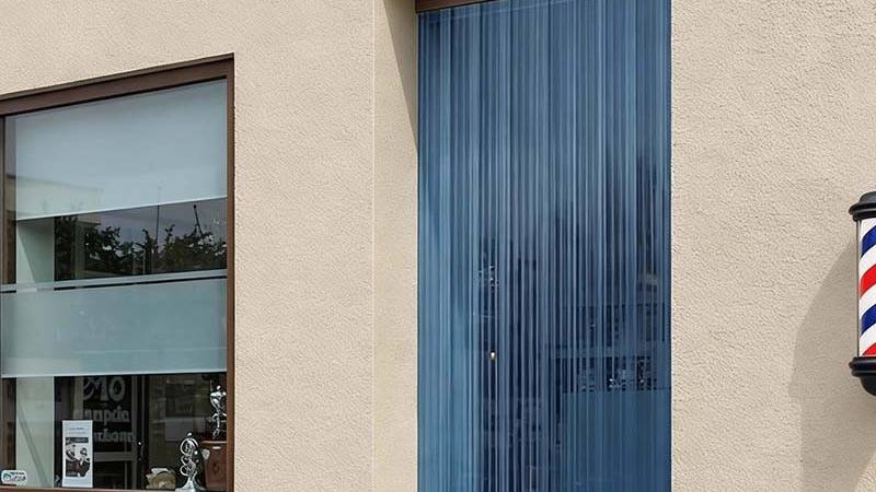Cortinas de tiras: cómo elegir las que frenan moscas en verano