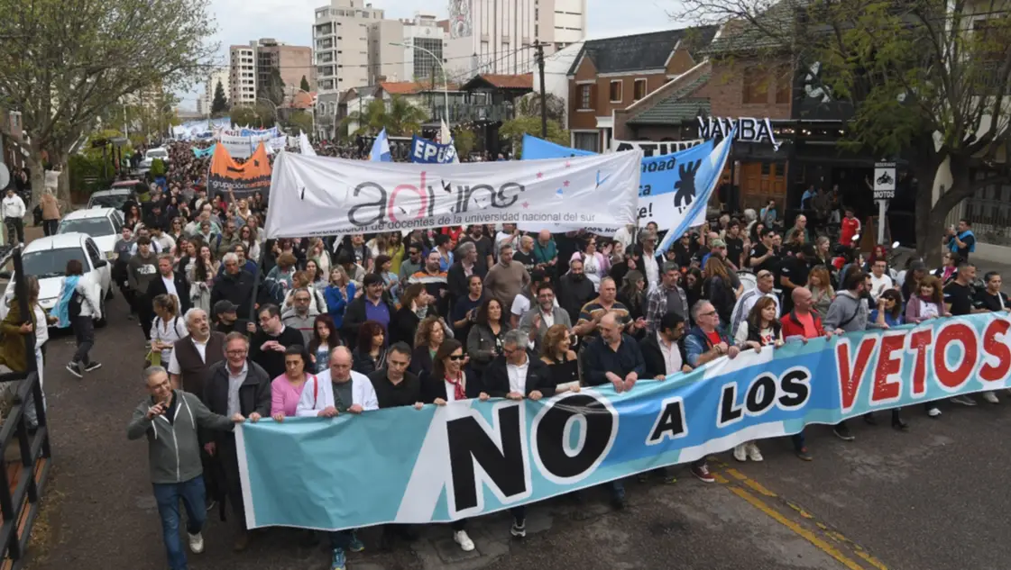 Convocan a una nueva marcha universitaria para cumplir con la Ley de Financiamiento