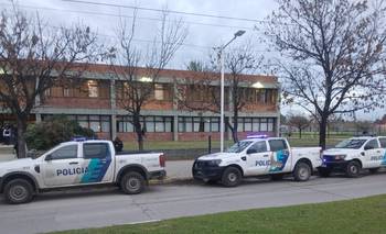 Amenaza en las escuelas: allanaron un domicilio en Coronel Pringles