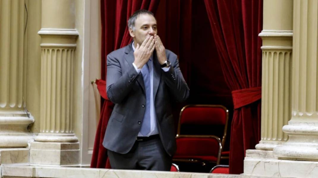 Acompañado por Milei y todo el gabinete, Adorni enfrenta un durísimo examen en Diputados