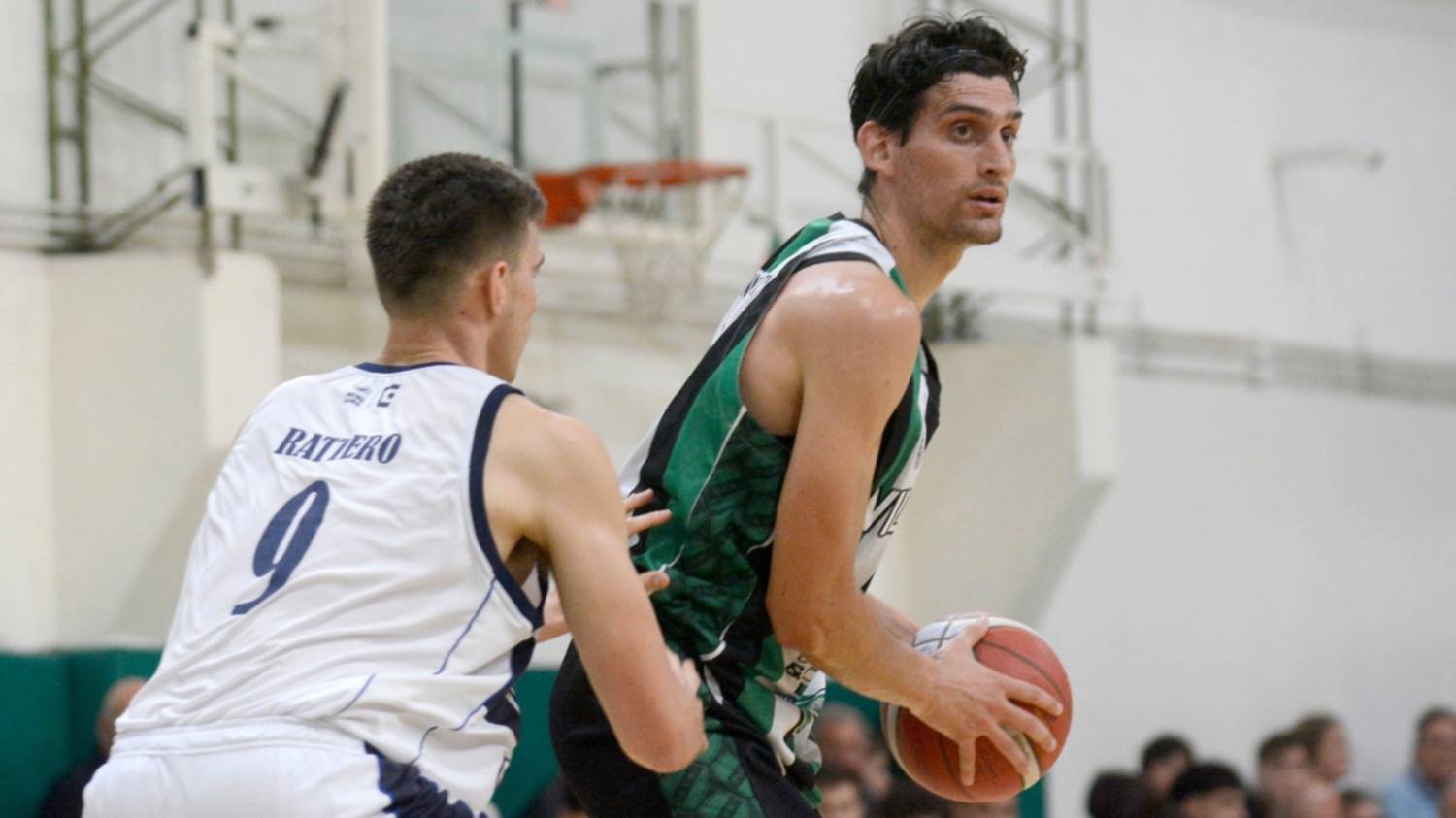 Soplan vientos de cambio para Franco Pennacchiotti y hay otro bahiense que mira al sur