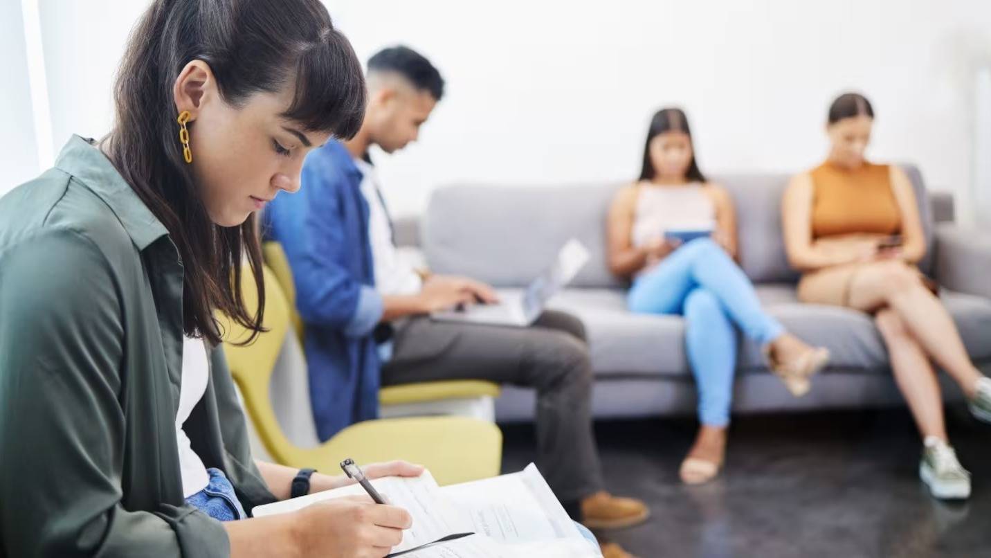 Salarios pretendidos: buscar trabajo también implica resignar ingresos