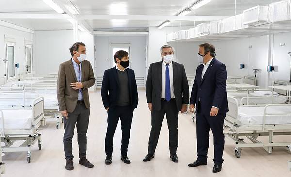 Fernández recorrió un hospital de Almirante Brown construido en menos ...