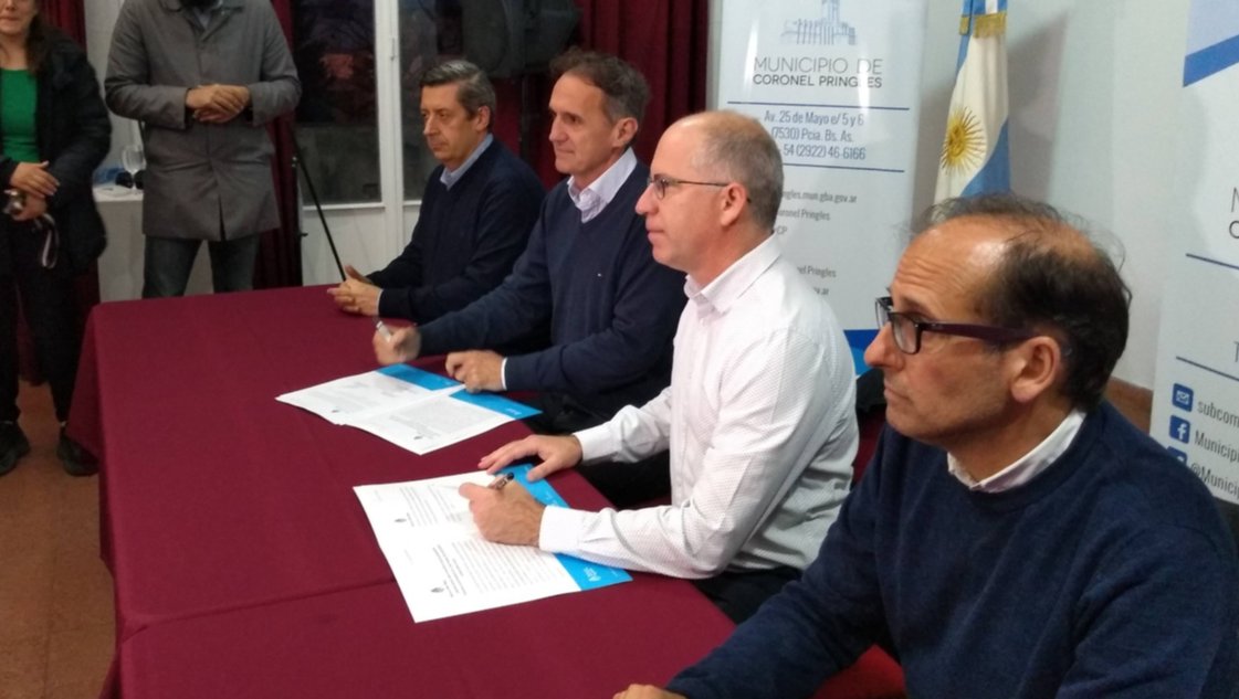 Coronel Pringles: el ministro Katopodis firmó convenios para obras viales