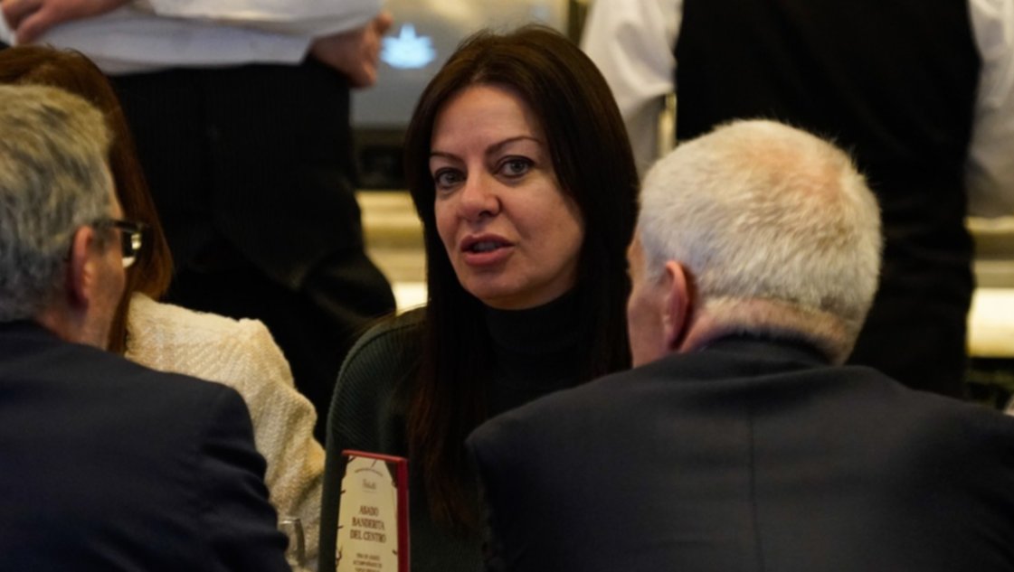 Pettovello admitió que había alimentos por vencerse y ordenó que el Ejército los reparta de inmediato