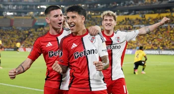 Triunfazo de River en Ecuador para quedar a un paso de los octavos de final de la Libertadores