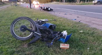 Tres personas hospitalizadas tras un choque de motos