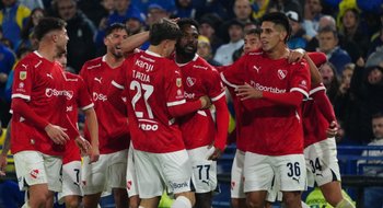 Con un golazo de Angulo, Independiente le ganó a Boca y lo eliminó en La Bombonera