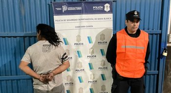 Un hombre fue aprehendido por agredir y amenazar a su pareja en la Ruta 3