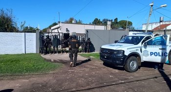 Le hizo el cuento del tío a una persona mayor y le robó dinero, un anillo y una cadenita de oro