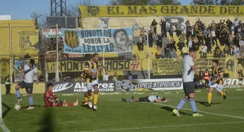 Antes del clásico: Olimpo goleó en casa y Villa Mitre empató en Rawson