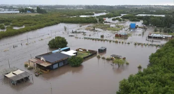 Pedradas, temporales de viento y lluvia: el clima que se viene en Bahía Blanca