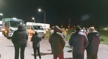 Segundo día de protesta en White: vecinos exigen obras y el pago completo de los subsidios