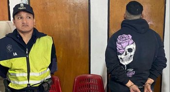 Trataron de engañar a la policía: ingresaron a la comisaría con droga y los descubrieron