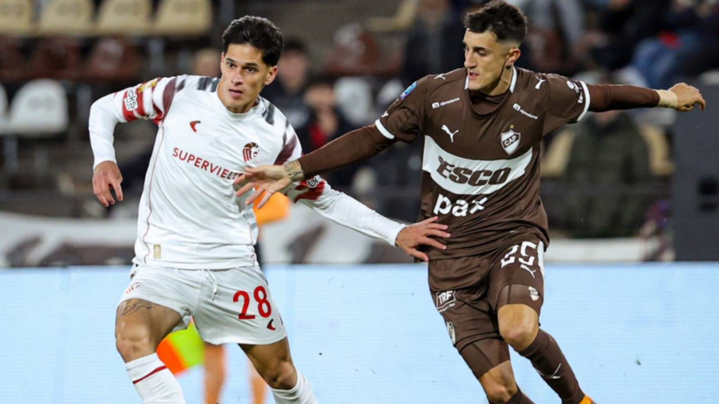 Estudiantes derrotó a Platense 2 a 0 y se quedó con la Zona A