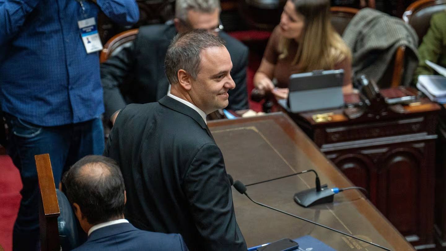 El Gobierno niega que Adorni haya gastado US$245 mil para refaccionar la casa del country