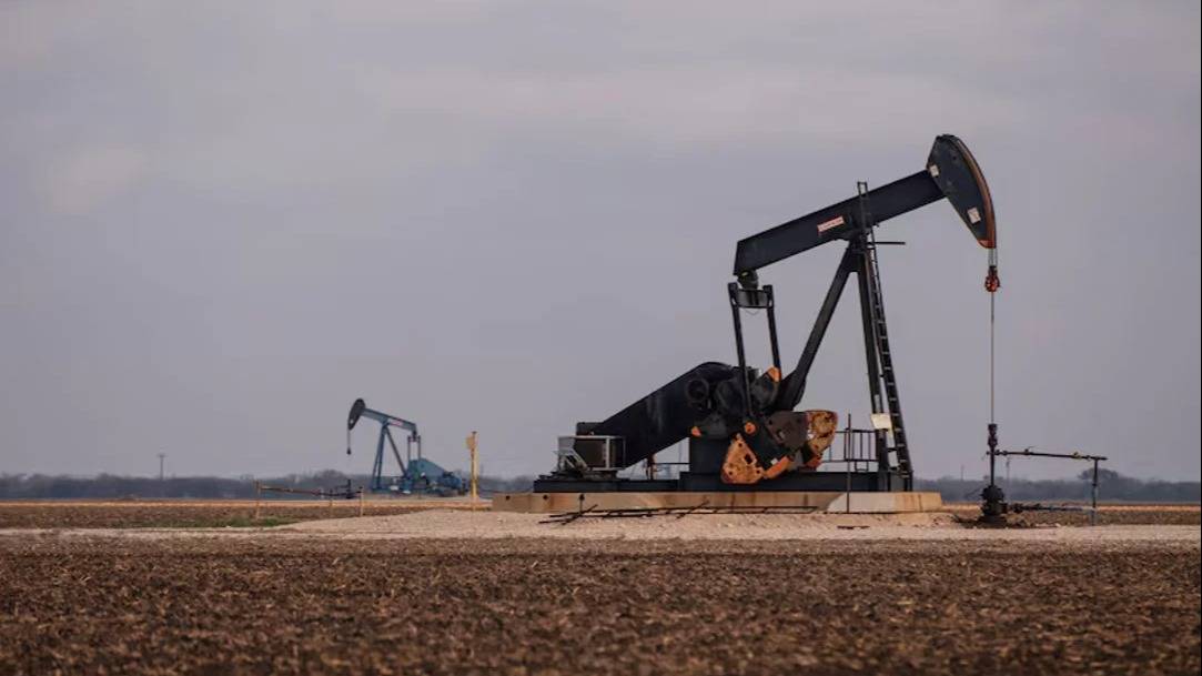 El petróleo se derrumba hasta un 12 % y las bolsas suben ante posible acuerdo de paz entre EE. UU. e Irán