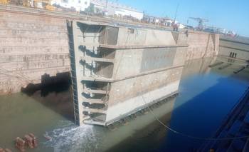 TANDANOR puso en operación la compuerta del Dique Nº 2 en la Base Naval Puerto Belgrano