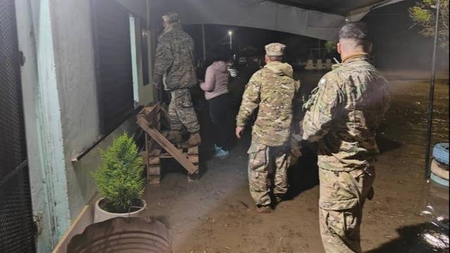 Ciclón extratropical: la Armada Argentina evacuó a 12 personas en Villa del Mar