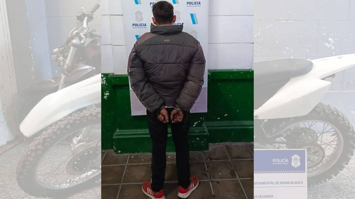 Detenido al encontrarse droga y una moto robada en su casa