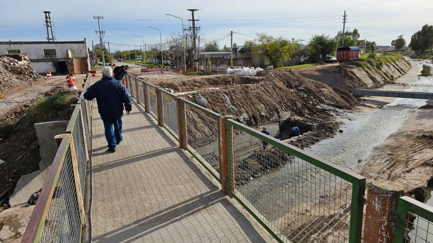 Puentes peatonales en el Canal Maldonado: cuáles están habilitados 