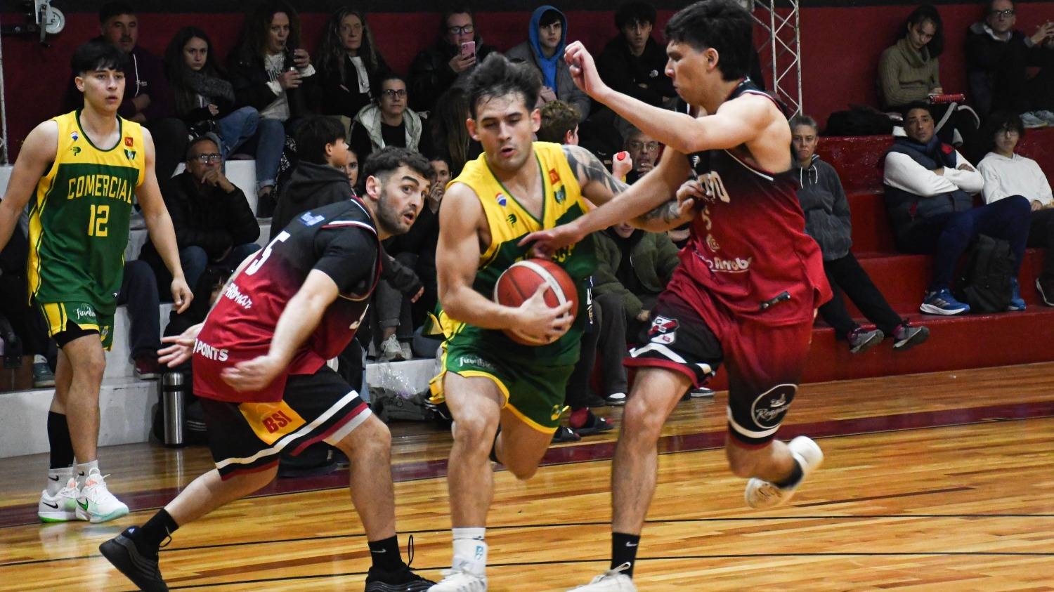Sportivo detuvo la marcha de Comercial y se mantienen los cuatro punteros en la LBB Plata