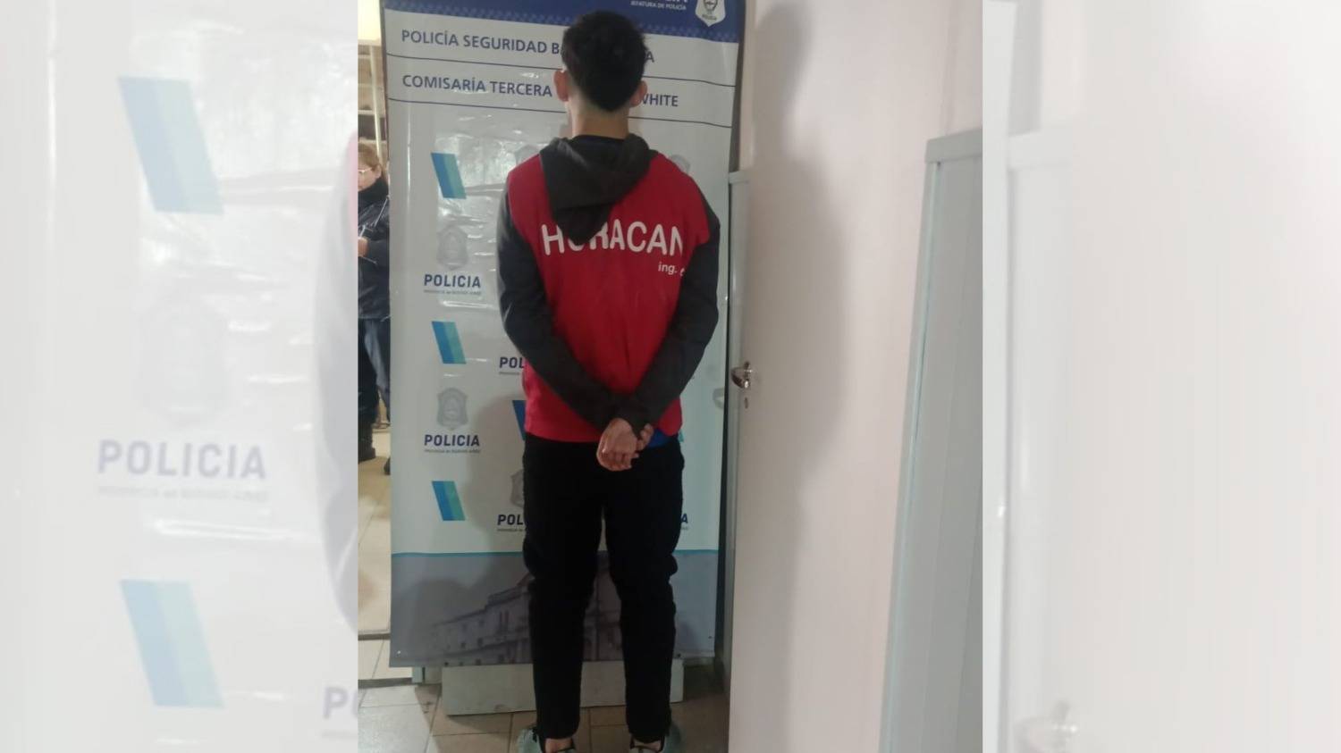 Un hombre y un menor de edad, atrapados con droga luego de entrar en un jardín de infantes