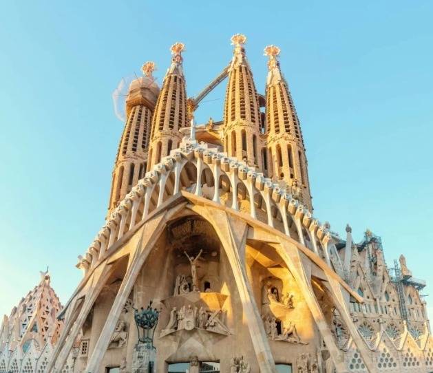 Europa con estilo: un viaje soñado para descubrir Francia, España e Italia junto a Viajes La Nueva