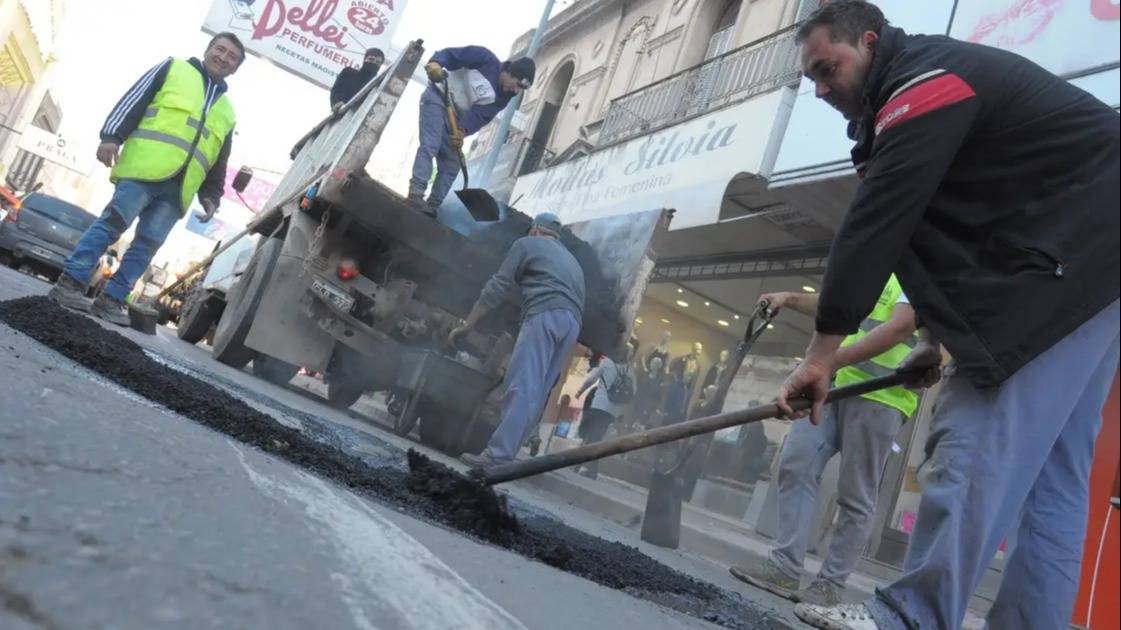 Cortes de calle y cambios de recorridos de colectivos en el centro bahiense