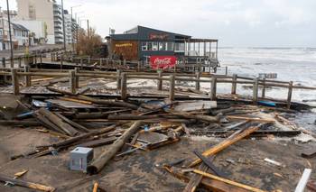 Monte Hermoso: convocan a una jornada solidaria para limpiar el frente costero tras la sudestada