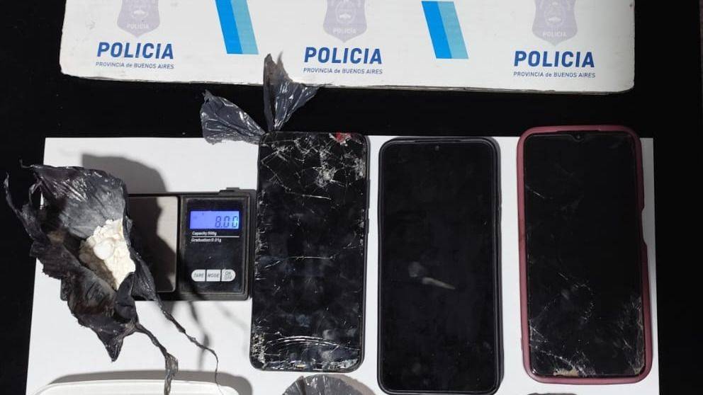 Villa Nocito: allanaron una casa por una moto robada y encontraron cocaína y material balístico
