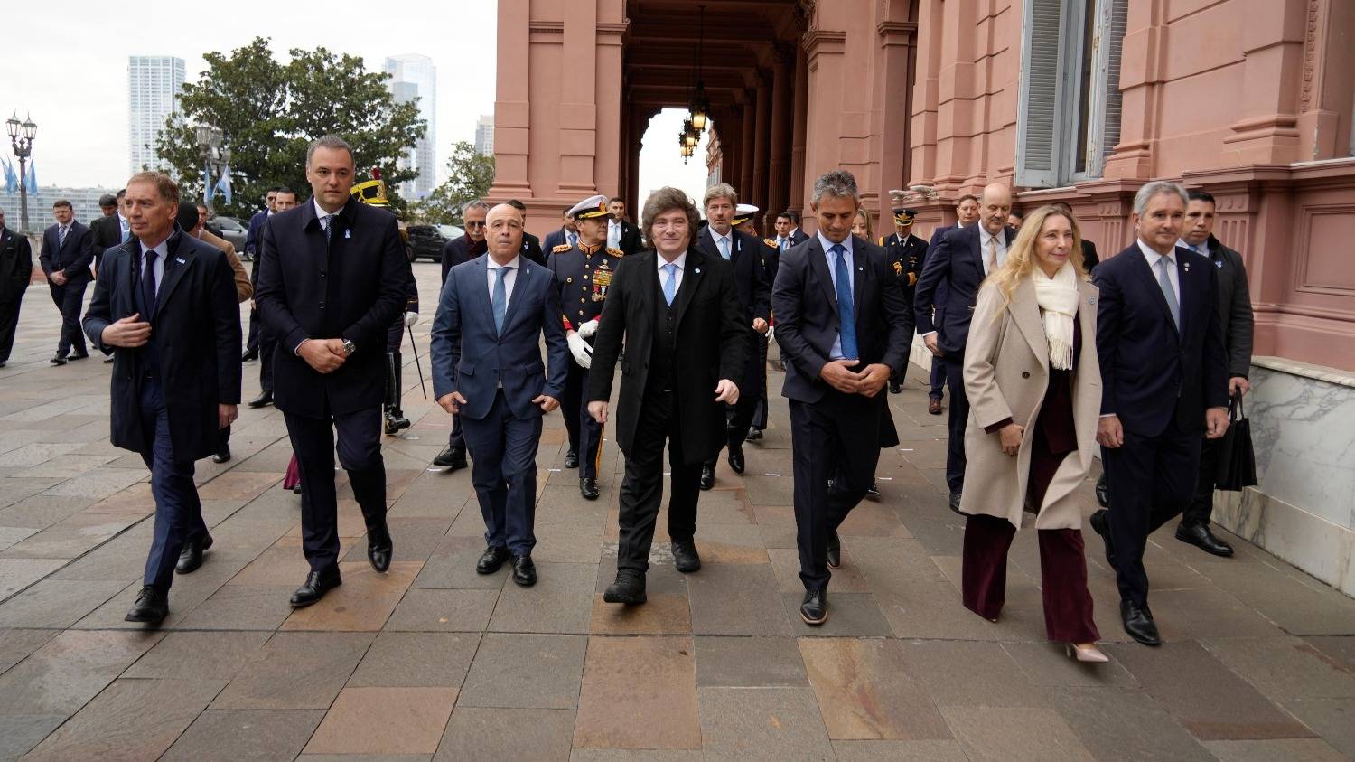 Tras el Tedeum del 25 de Mayo, Javier Milei encabeza una nueva reunión de Gabinete