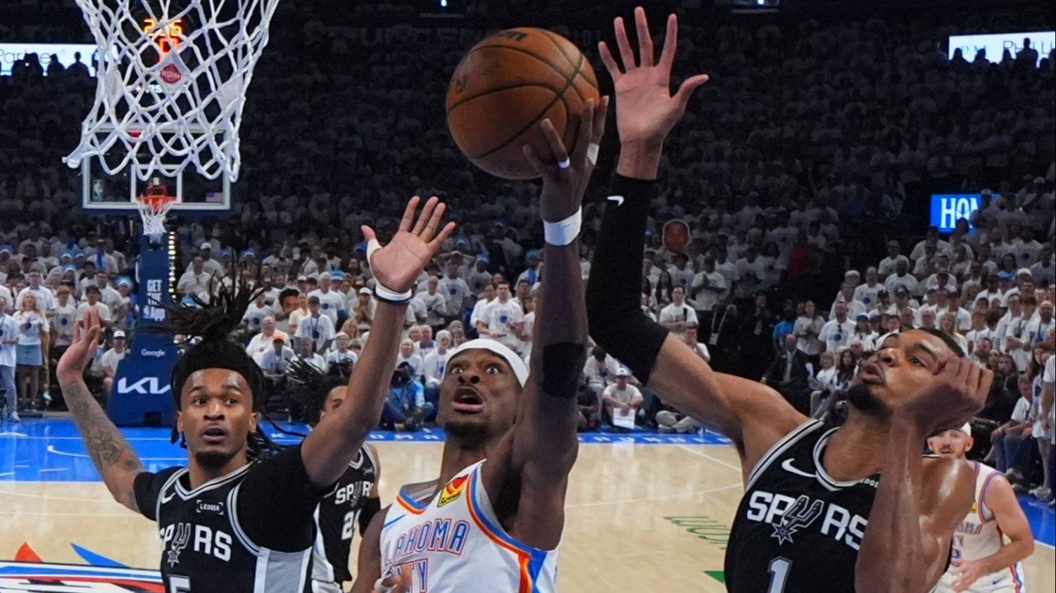 Oklahoma frenó a Wembanyama y quedó a un triunfo de meterse en la final de la NBA
