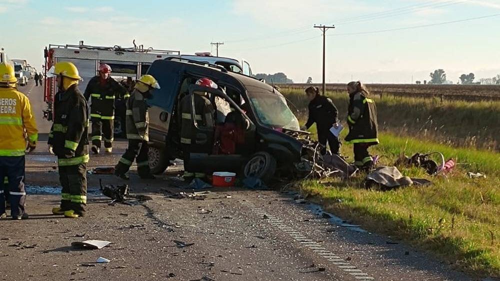 Dos personas perdieron la vida en un choque ocurrido en la ruta 33