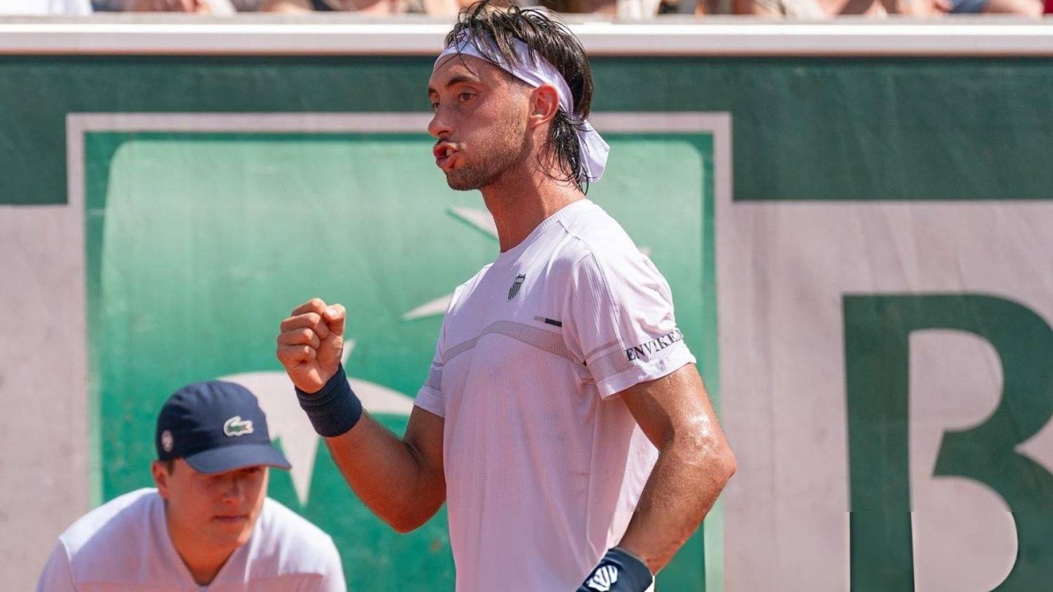 Roland Garros: Tirante, el único sobreviviente de una jornada negra