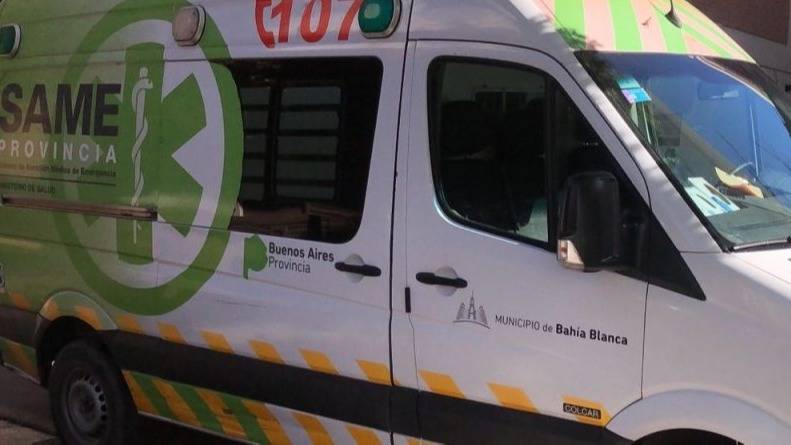 En el centro: una mujer sufrió heridas al ser embestida por un auto