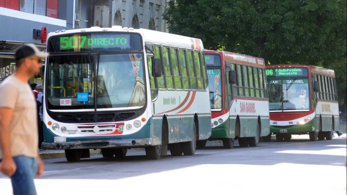 Desde este sábado empieza a regir una nueva tarifa de colectivos en Bahía Blanca