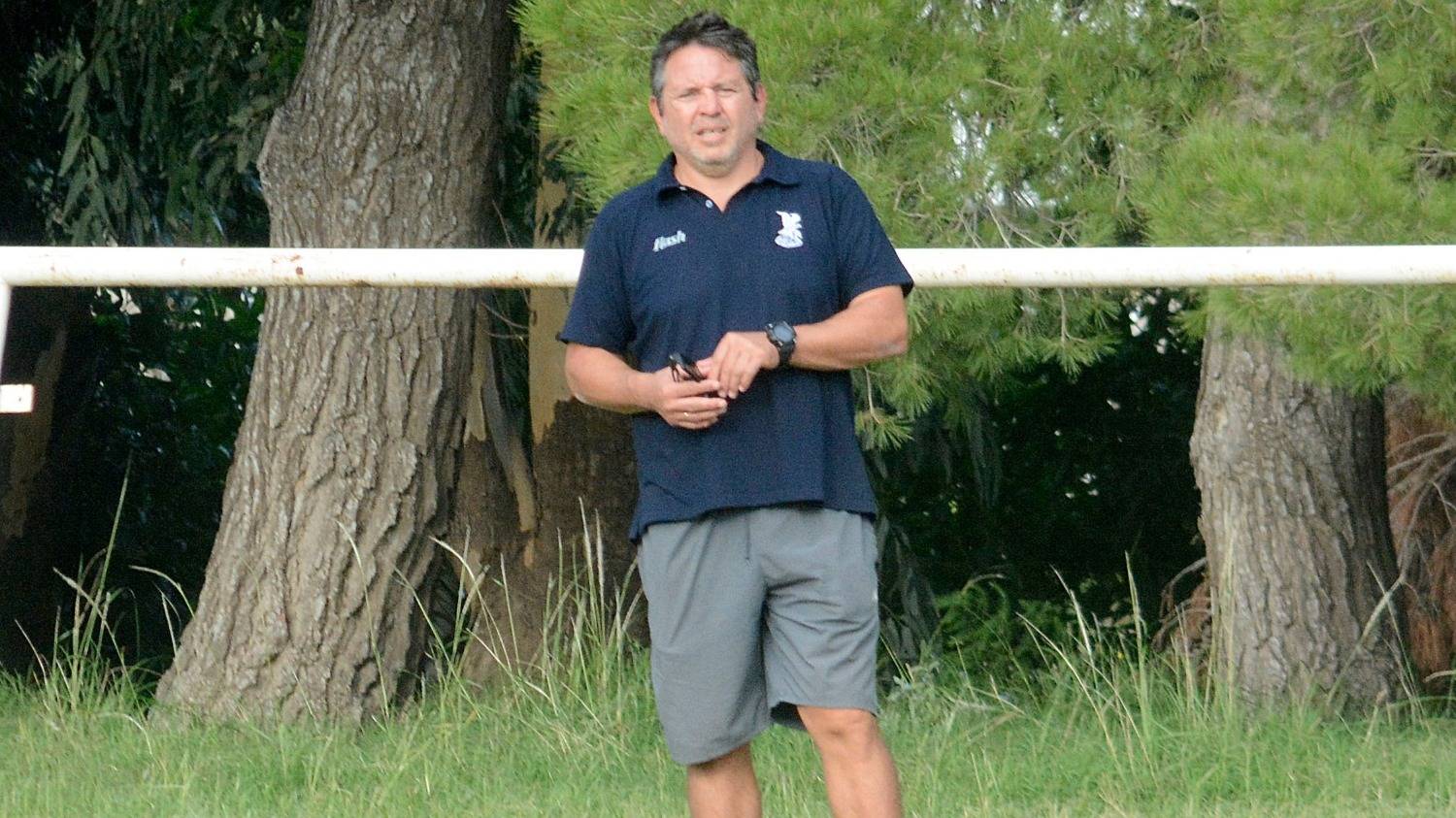 De Alem y Florida a mano derecha de un técnico asistente de Los Pumas