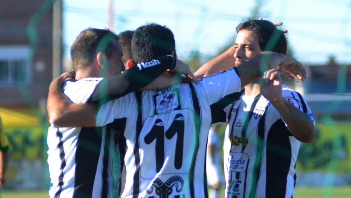 Se agotaron las entradas para ver el partido entre River y Liniers