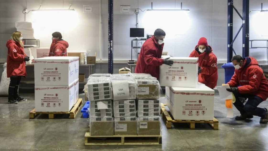 Vizzotti anunció que el lunes llegan casi un millón de dosis de AstraZeneca Vizzotti anunció que el lunes llegan casi un millón de dosis de AstraZeneca