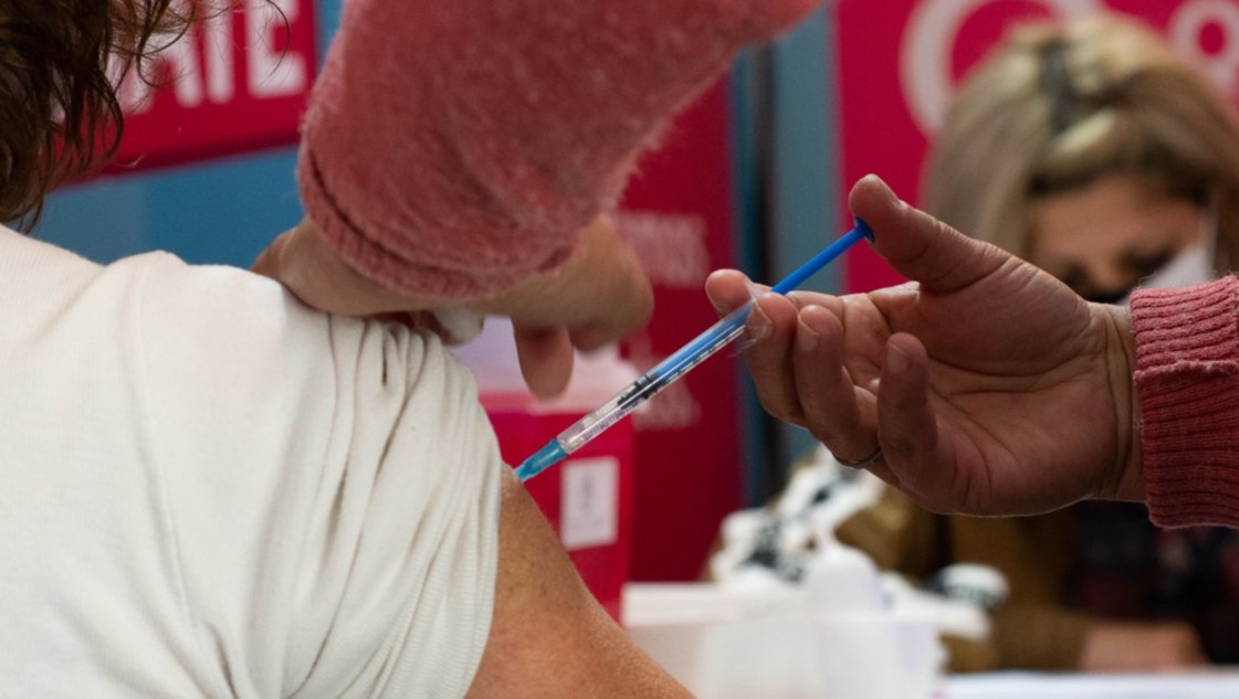 "Se completarán los esquemas de inoculación con las segundas dosis", dijo Nicolini