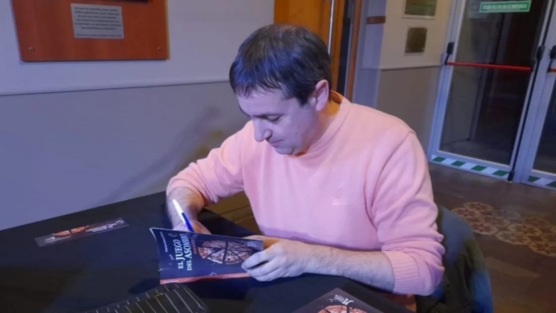 “EL JUEGO DEL ASOMBRO”, el nuevo libro de Martín Etchandy “EL JUEGO DEL ASOMBRO”, el nuevo libro de Martín Etchandy