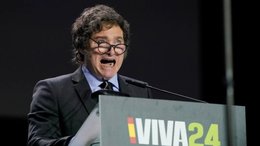 España: piden que Milei no sea condecorado por Ayuso