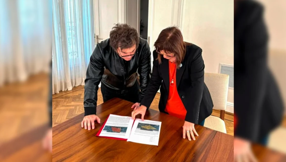 Milei y Bullrich repasaron el trabajo que se está haciendo para la búsqueda de Loan Milei y Bullrich repasaron el trabajo que se está haciendo para la búsqueda de Loan