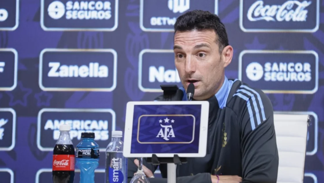Scaloni: “Todavía no tenemos decidido si Messi va a jugar de arranque” Scaloni: “Todavía no tenemos decidido si Messi va a jugar de arranque”