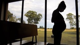 El cambio en la maternidad: ¿por qué nacen menos bebés en Bahía?