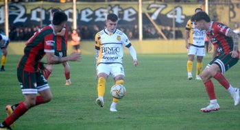 Olimpo perdió en la última contra Círculo y Villa Mitre empató ante Cipolletti también en el cierre