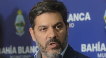 Bianco: "No descarto que Kicillof dé vuelta atrás con el desdoblamiento de las elecciones"